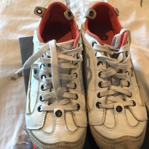 Diesel sneakers in white and pink